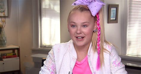 Nickalive Jojo Siwa Dishes On My World Special And Hosting Lip