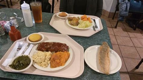 Hours may change under current circumstances Queen's Soul Food. - Restaurant | 7308 E Independence Blvd ...