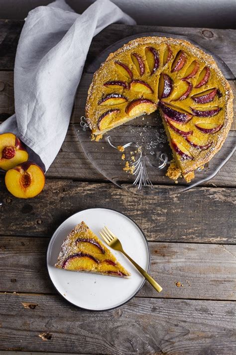 Omas Pfirsichkuchen mit frischen Pfirsichen in 20 Minuten
