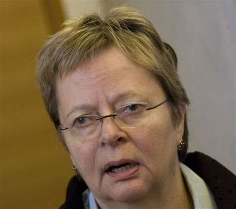 Saman katon alta lääkettä kurkkukipuun ja kotiapua perheelle. Kiihottavat tädit - Leikit ja fetissit - Suomi24 Keskustelut