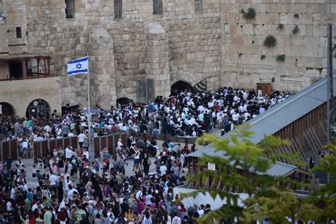 Lebanon teeters on brink of economic collapse, hezbollah waits to be its savior. Proof Vatican To Build Israel's Third Temple! - Israeli ...