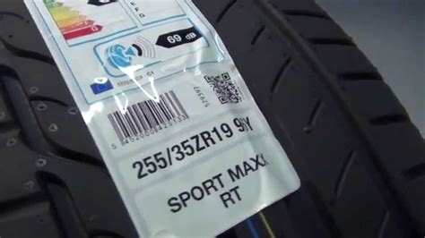 The sport maxx rt is a summer tyre that promises a 'dynamic driving experience'. Dunlop Sport Maxx RT mit Felgenschutz - YouTube