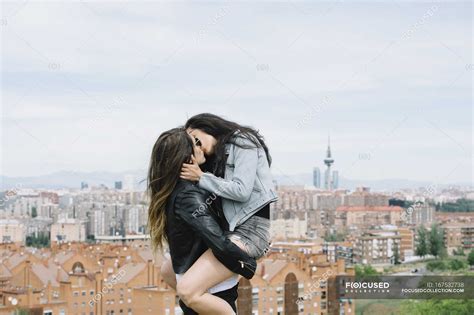 Passionate Lesbian Couple Kissing — Anonymous Femininity