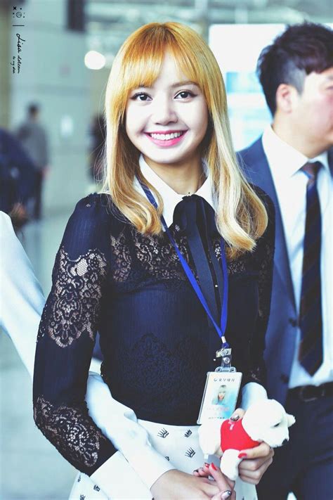 Jun 16, 2021 · member lainnya, lisa juga dijadwalkan untuk mengumumkan materi solonya pada bulan ini, meskipun belum ada berita yang muncul terkait hal ini. Pin by shaddvens on BLACKPINK Lisa | Blackpink, Black pink ...