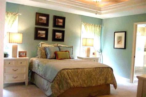 When looking for the best warm interior paint color ideas mustard yellow can certainly be very unique and creative. 34 Best Cozy Master Bedroom Ideas | Best bedroom paint ...