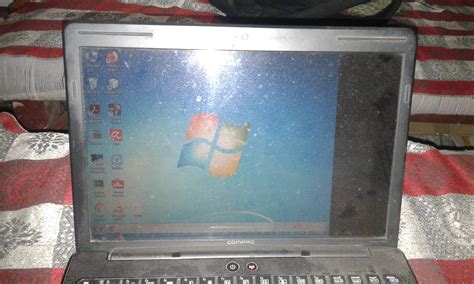 Why Does Right Side Of My Laptop Screen Display Appear Black Super User