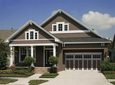 Another classic paint color for this year is the light gray, which is a very sophisticated and neutral color tone that there are a number of magnificent color opportunities for a craftsman home. 50 Best Exterior Paint Colors for Your Home | Ideas And ...