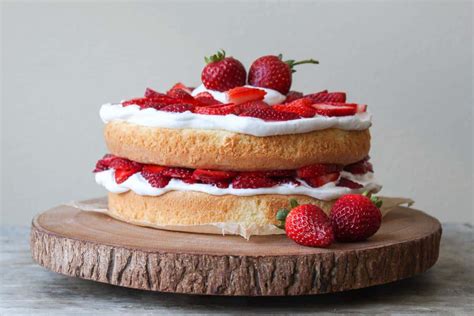Strawberry Layer Cake The Little Epicurean