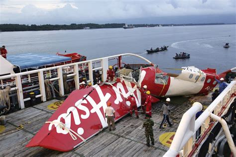 How would you rate your experience on this page? AirAsia Flight 8501: One black box recovered from under ...