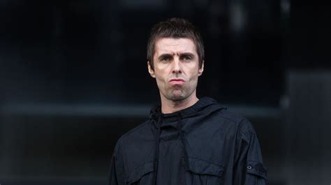 Liam gallagher, 45, was grilled by a group of children in a chaotic interview. Beef zwischen Robbie Williams & Liam Gallagher geht weiter ...