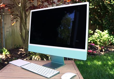 Apple Imac 24 Inch Review A Near Perfect Blend Of Design And