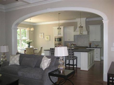 How Much Room Between Coffee Table And Couch - What size should my coffee table be versus my sofa?