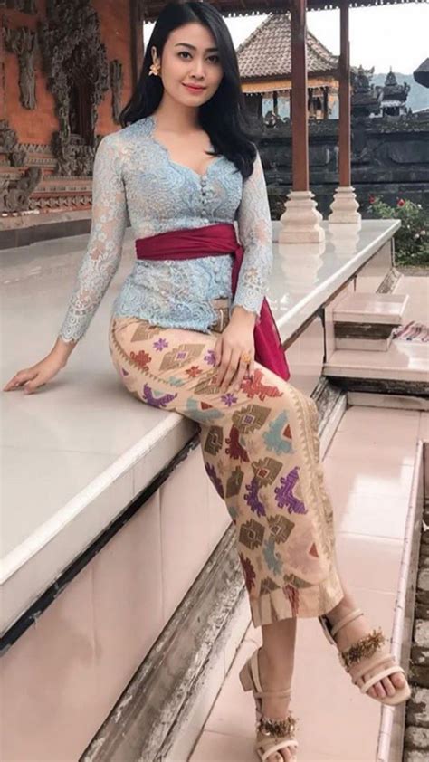 Pin Oleh Erniisa Di Myfav Kebaya Dress Di 2020 Wanita Model
