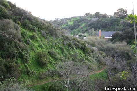 How safe is it to park and hike inside the park up san miguel mountain. Los Liones Trail | Los Angeles | Hikespeak.com
