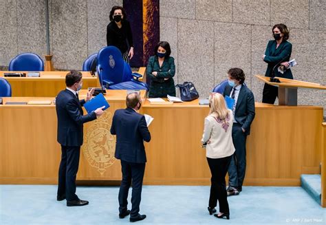 Pieter omtzigt werd verhoord door de tijdelijke onderzoekscommissie uitvoeringsorganisaties. Minister-president Curaçao: Nederland stelt onrealistische ...