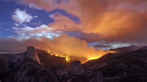 Yosemite Fire Mountain Night Forest Night Fire Smoke Wind Yosemite