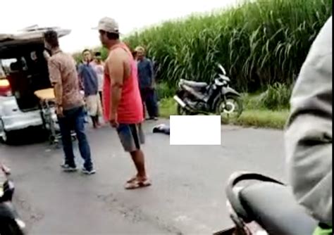 Hal itu dilakukan usai gubernur jawa tengah ganjar pranowo mencabut izin lingkungan untuk pabrik mereka yang berada di kendeng, rembang. Pekerja Pabrik Sepatu Meninggal Dunia Saat Akan Pulang ...