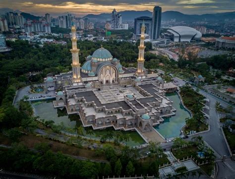Mari kita lihat siapa 11 orang yang terkaya di. Senarai Masjid Terbesar di Malaysia (2019) - Aerill.com ...