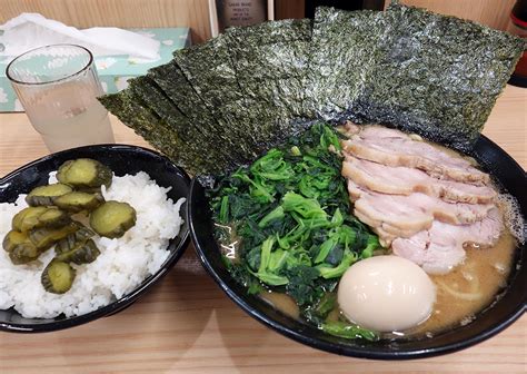 明朝崇祯15年，全国内忧外患，大将孙传庭（戴立忍 饰）临危受命带着妻子冯氏（冯波 饰）来到潼关抵抗李自成的军队。 与此同时游医吴又可（冯远征 饰）怀着济世救人之心来到潼关拜访师傅——药局提领赵川（钱学格 饰）。 大敌当前. 家系ラーメン 武蔵家 店舗 - Hōmuaidea