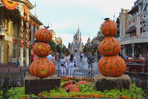Magic Kingdom Halloween Decorations Disney Halloween Decorations
