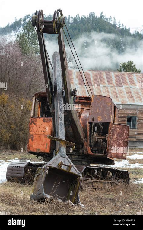 Power Shovel Hi Res Stock Photography And Images Alamy