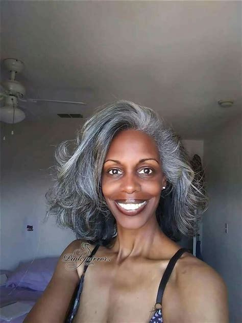 Pin By Iku On Black Queens Natural Gray Hair Gray Hair Beauty