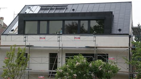 La pose d'une lucarne de toit peut se faire très facilement en neuf… ou plus difficilement en rénovation. Idées architecture - Le Perreux Sur Marne (Val De Marne - 94) - septembre 2015 - Photo #1256092 ...