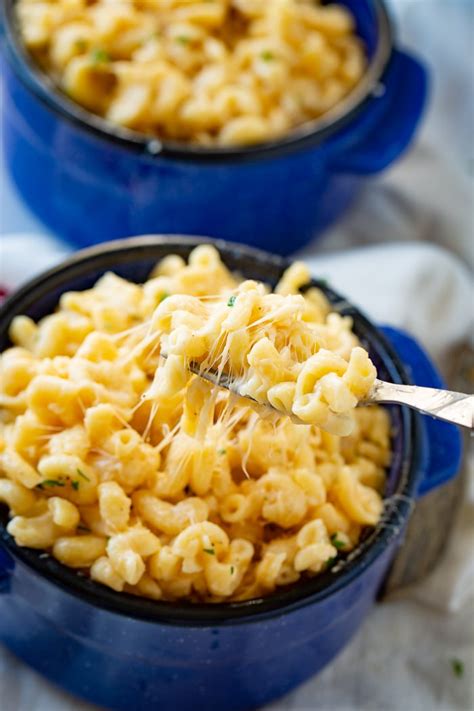 Any type of milk can work well for macaroni and cheese but whole milk works best for creating a creamier cheese sauce. Instant Pot Mac and Cheese Recipe + VIDEO - Oh Sweet Basil