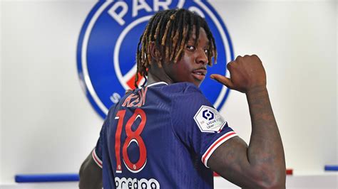 Le Psg Disposerait Bien Dune Option Dachat Pour Moise Kean Eurosport