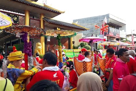 Festival Cap Go Meh 2574 Di Padang Jadi Bukti Sumbar Toleran