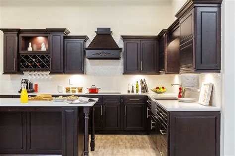 J&k carries 10 different door styles and finishes with 10. K8 -Gallery - J&K Cabinetry OHIO
