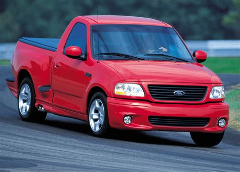 The ford special vehicle team (svt) was conceived in 1991, when ford senior management recognized the corporate advantages of. 2001 Ford F-150 SVT Lightning - HD Pictures @ carsinvasion.com