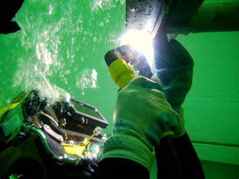 People that familiar with diving under the water understand the differences between scuba diving and commercial diving. 5 Underwater Welding Information Essentials to a Career ...