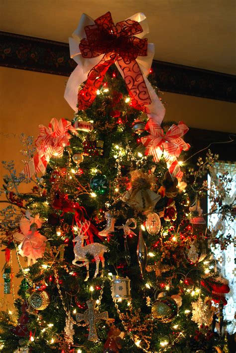 Maybe you would like to learn more about one of these? 38 Christmas Tree Decorations Ideas With Bows - Decoration ...
