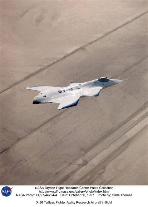 Tailless Fighter Agility Research Aircraft Hi Res Stock Photography And