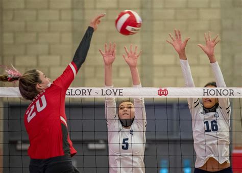 Mater Dei Girls Volleyball Sweeps Division 1 Semifinal Sets Up Showdown With Marymount Orange