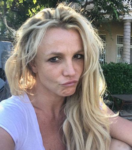 Самые новые твиты от britney spears (@britneyspears): Mariah Carey Takes Blackpool: A Handy Guide To What Mimi ...