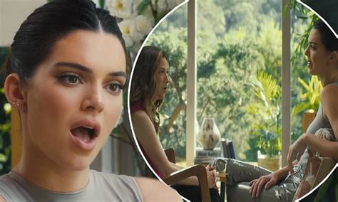 Itll Eat Me Alive Kendall Jenner Opens Up About Fear Of Public