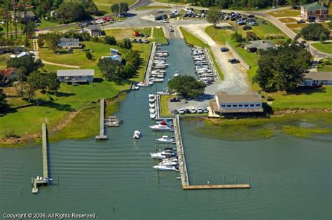 Morehead city , nc , 28557. Scotts Hill Marina in Wilmington, North Carolina, United ...