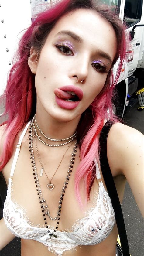 Bella Thorne Ig Tongue Out 7 30 17 1 Pics Xhamster