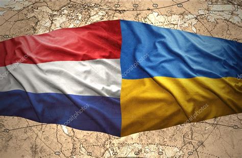 Drie grote rivieren doorkruisen het land: Oekraïne en Nederland — Stockfoto © Ruletkka #39861443