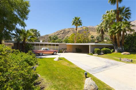 Mid Century Modern Time Capsule In Palm Springs Palm Springs Houses