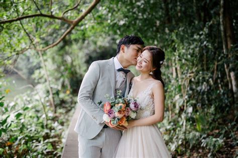 Check spelling or type a new query. Singapore Pre-Wedding Photography - Japanese Couple Pre-Wedding Night Photoshoot at MBS | Cheng ...