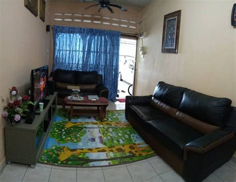 Jabatan kesihatan senam robik oleh persatuan penduduk taman merak. TERES SETINGKAT TAMAN JATI INDAH, SIMPANG AMPAT ALOR GAJAH ...