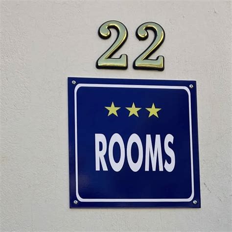Rooms 22 Beachfront Rooms For Rent In Primošten