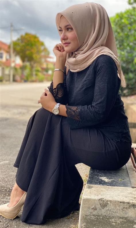Pin Oleh Red Bird Di Quick Saves Gaya Hijab Wanita Berlekuk Model