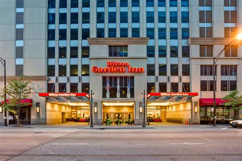 Hilton Garden Inn Chicago Downtown Magnificent Mile Chicago Il Company Profile