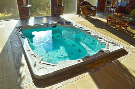 Hydropool Self Cleaning 1038 Seats 10 People Amazing Party Hot Tub