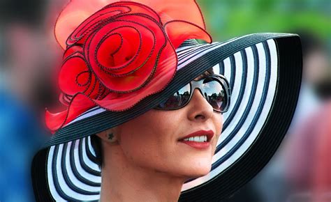 Furlong Fashion Guide What To Wear To A Horse Race Horse Rookie