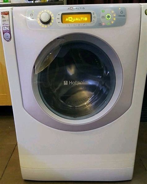white hotpoint aqualtis 9kg a class 1600 spin super silent washing machine in oldham